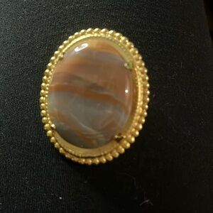 Picture Agate Brooch with Scallop Edge Gold Plated